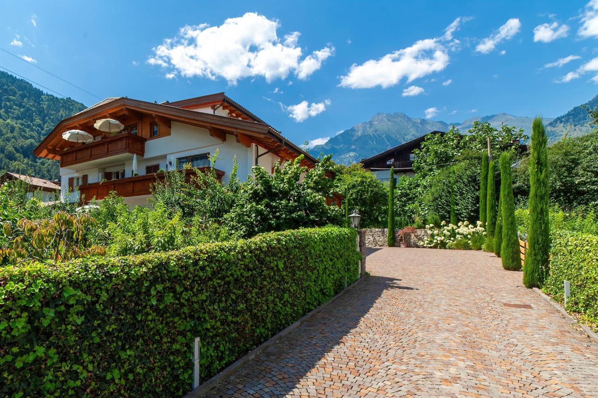 Appartementhaus Tratter Lagundo Kültér fotó