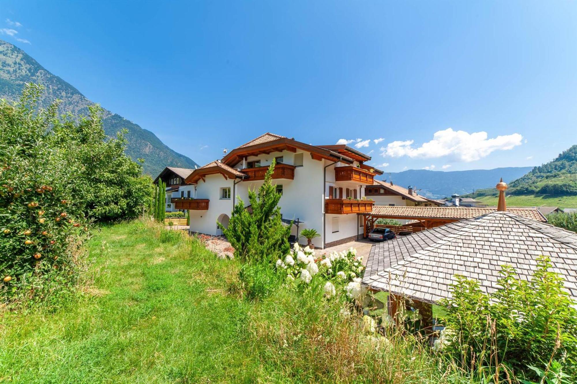 Appartementhaus Tratter Lagundo Kültér fotó